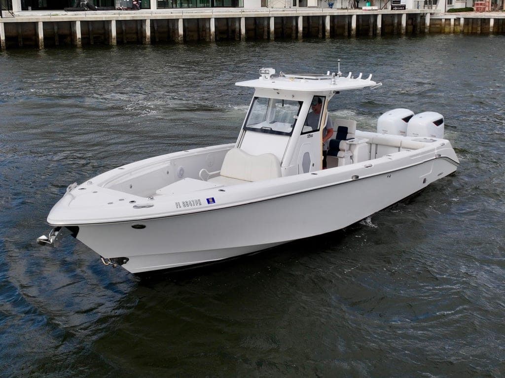 The yacht Justin Silverstein bought or sold with Aspire