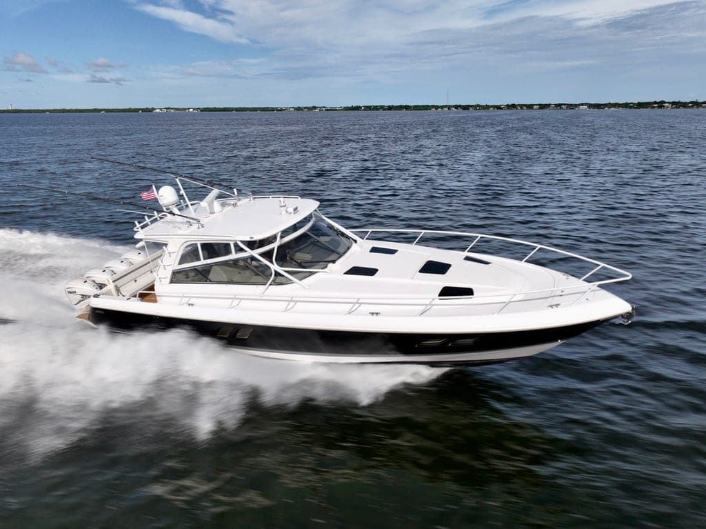 The yacht Rosana Dipp bought or sold with Aspire