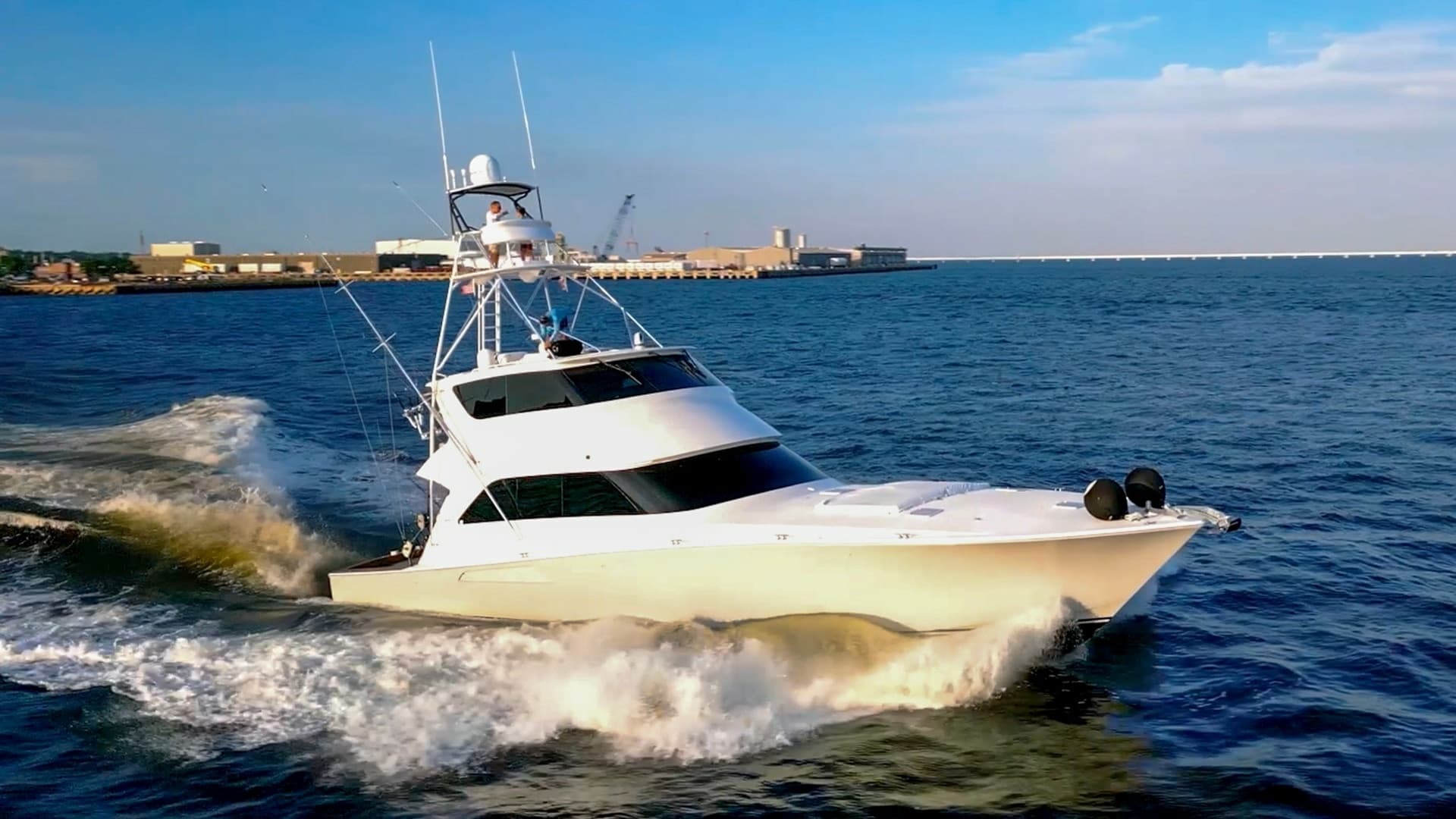 2007 Viking 74 Enclosed Bridge