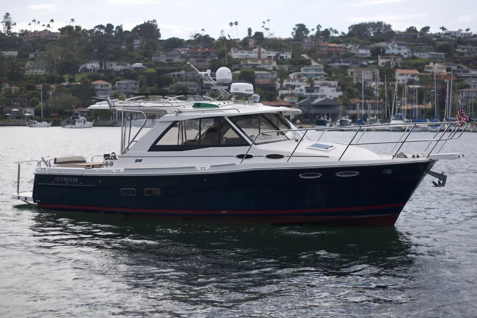 2015 Cutwater 30 Sedan