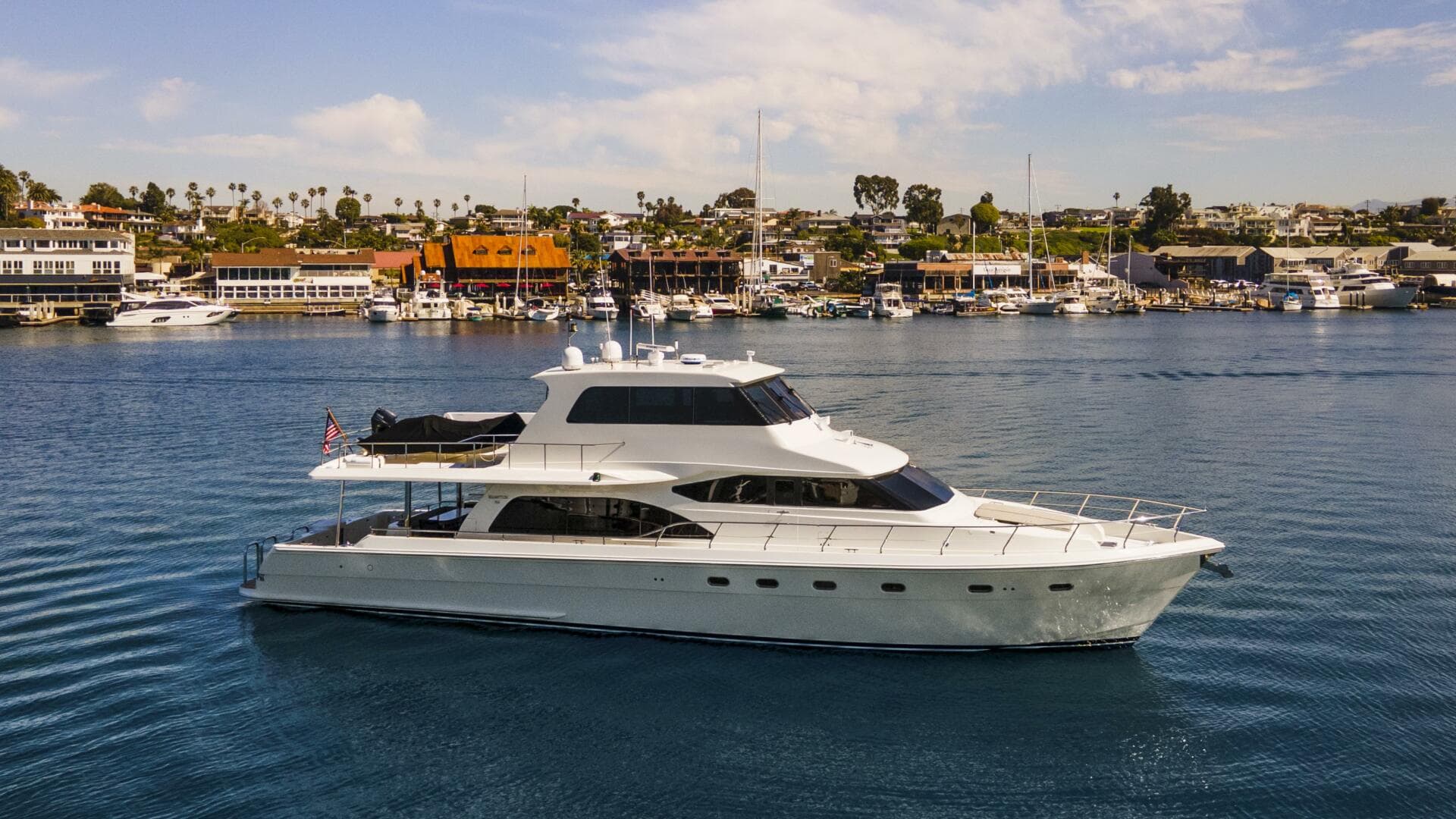 2007 Hampton Cockpit Motoryacht