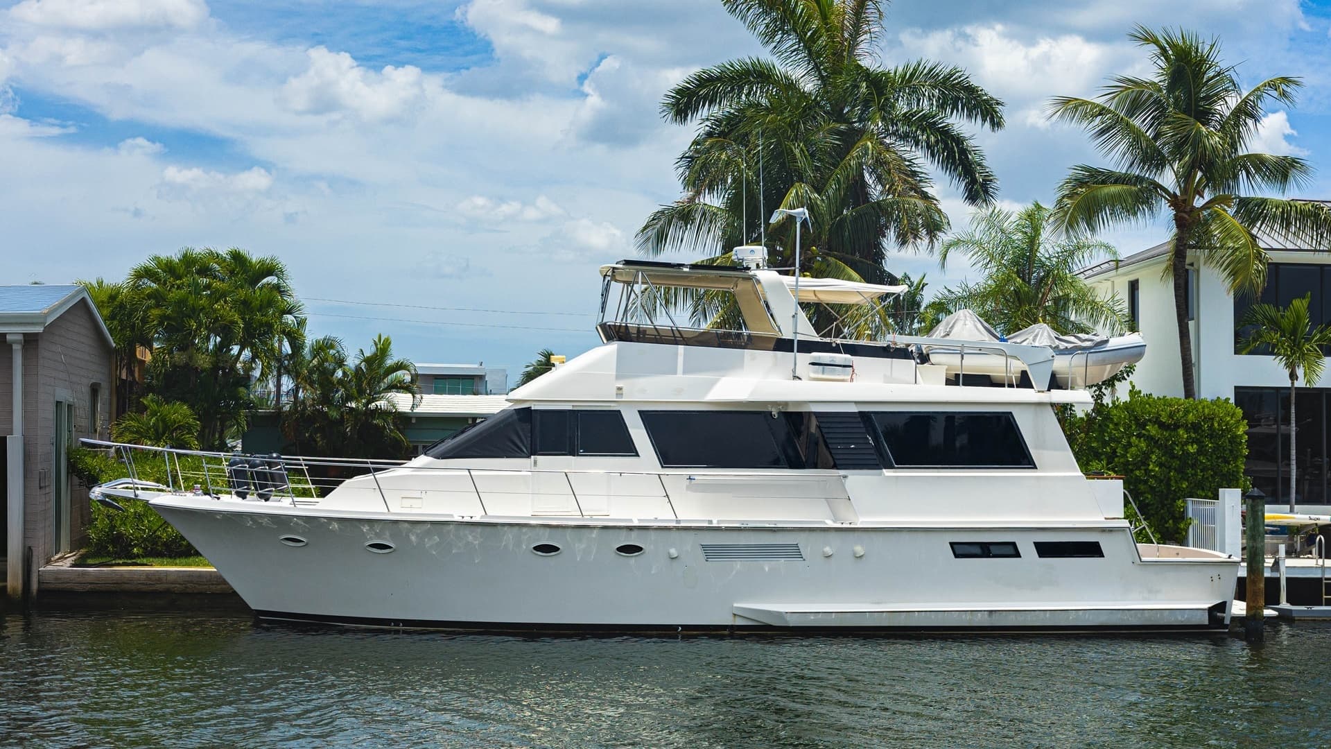 1990 Viking Cockpit Motor Yacht