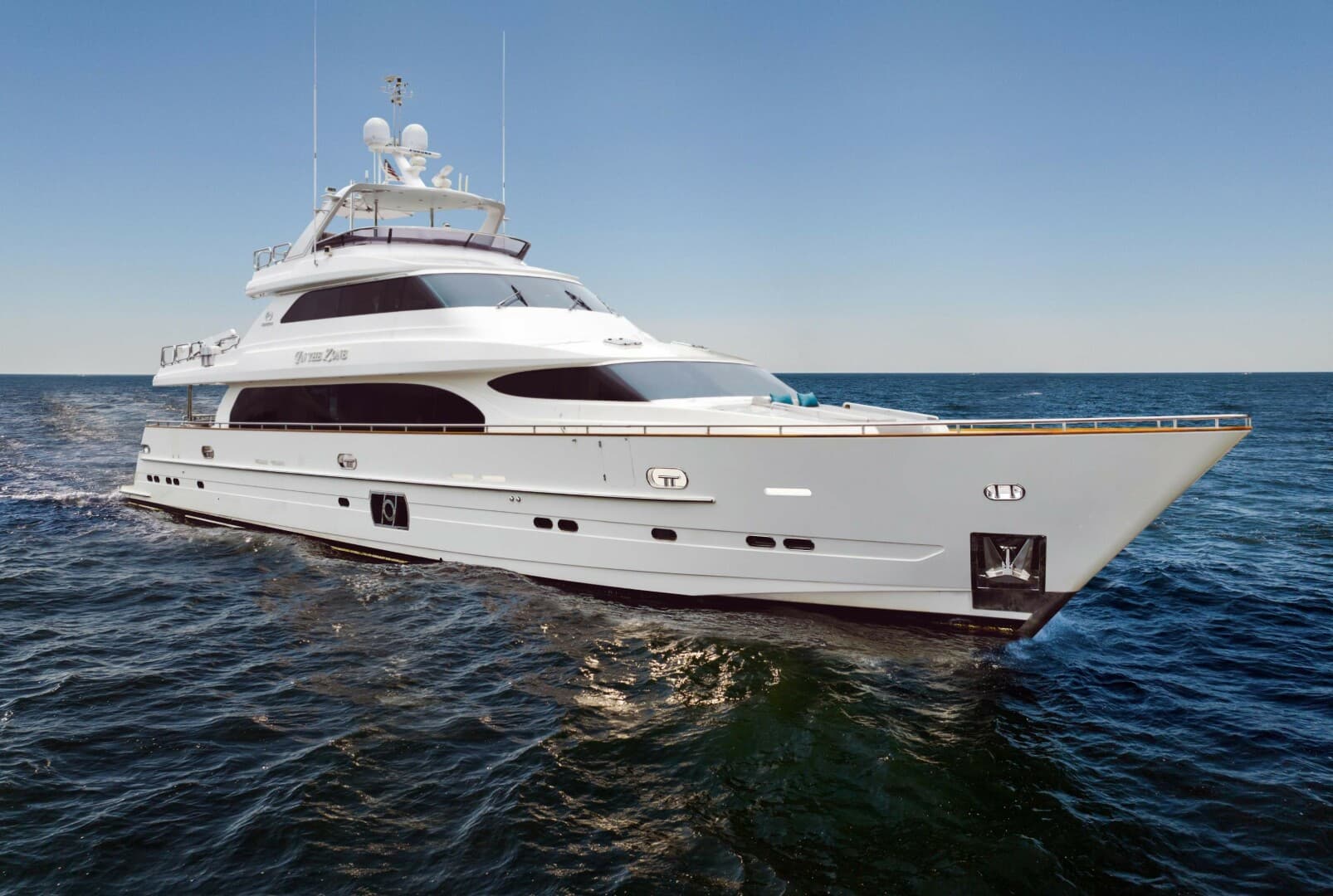 2012 Horizon P110 Tri-Deck
