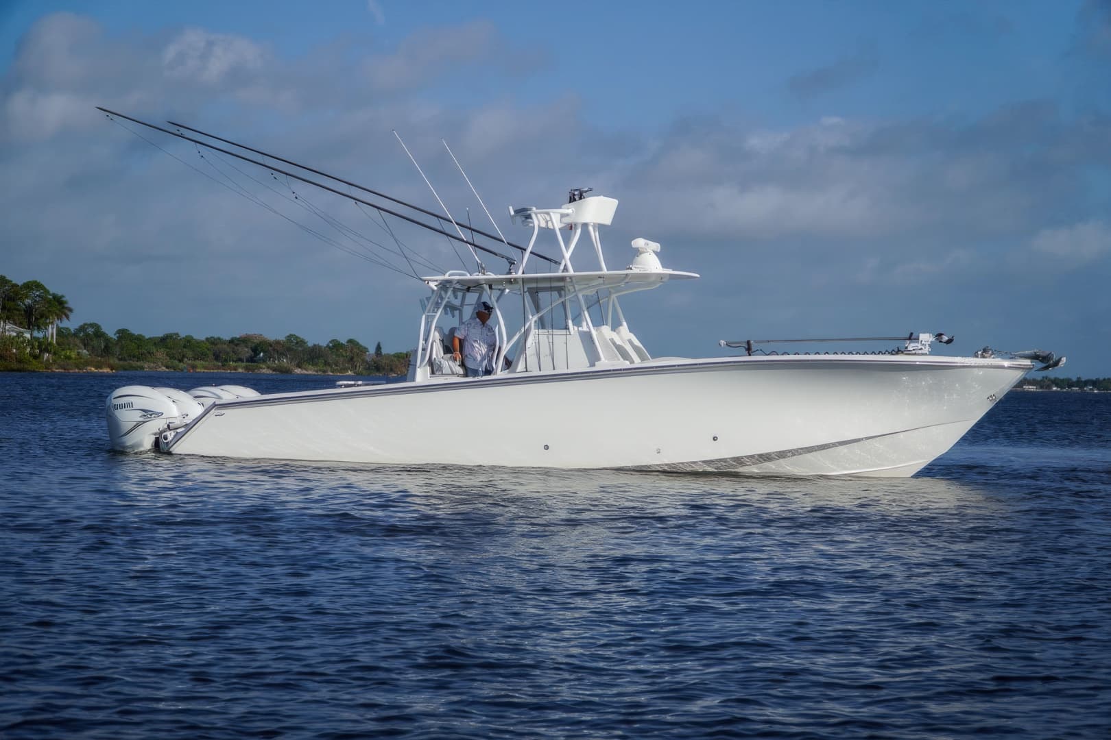 2022 Sea Hunter 41 CTS