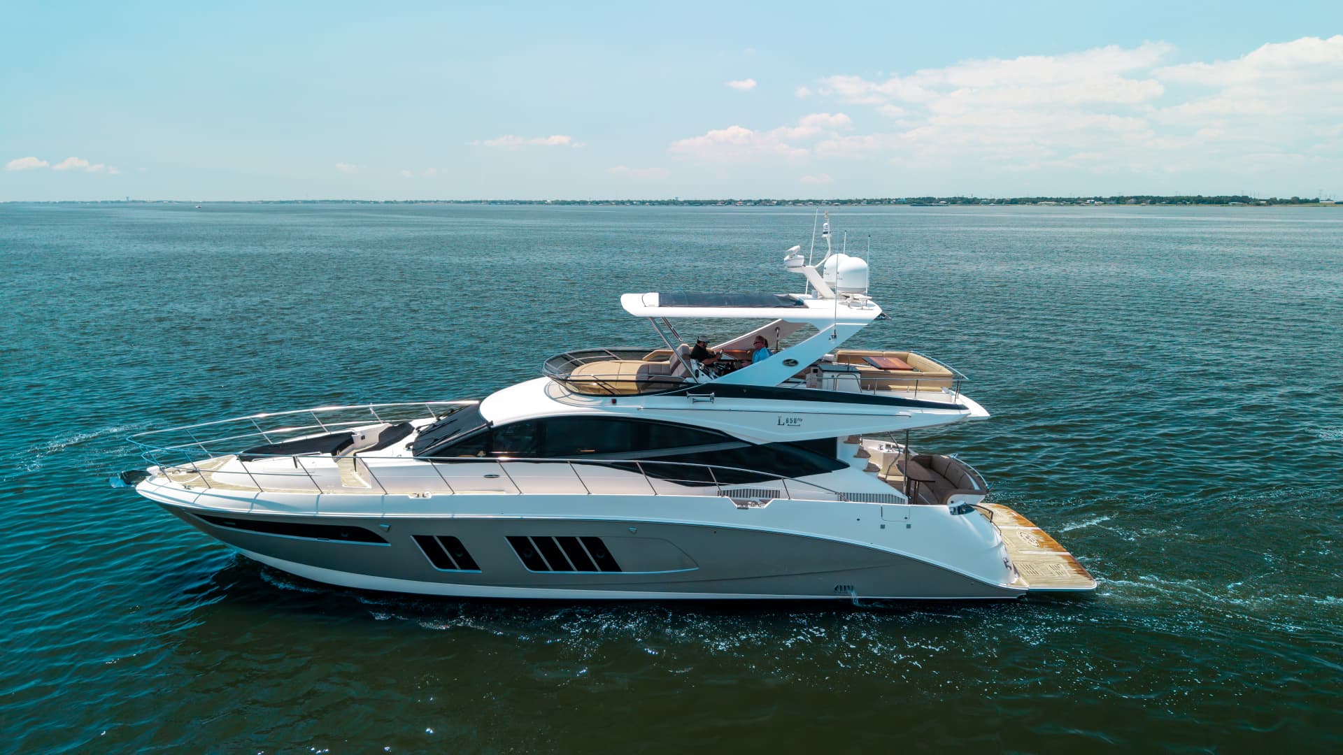2017 Sea Ray L650 Fly