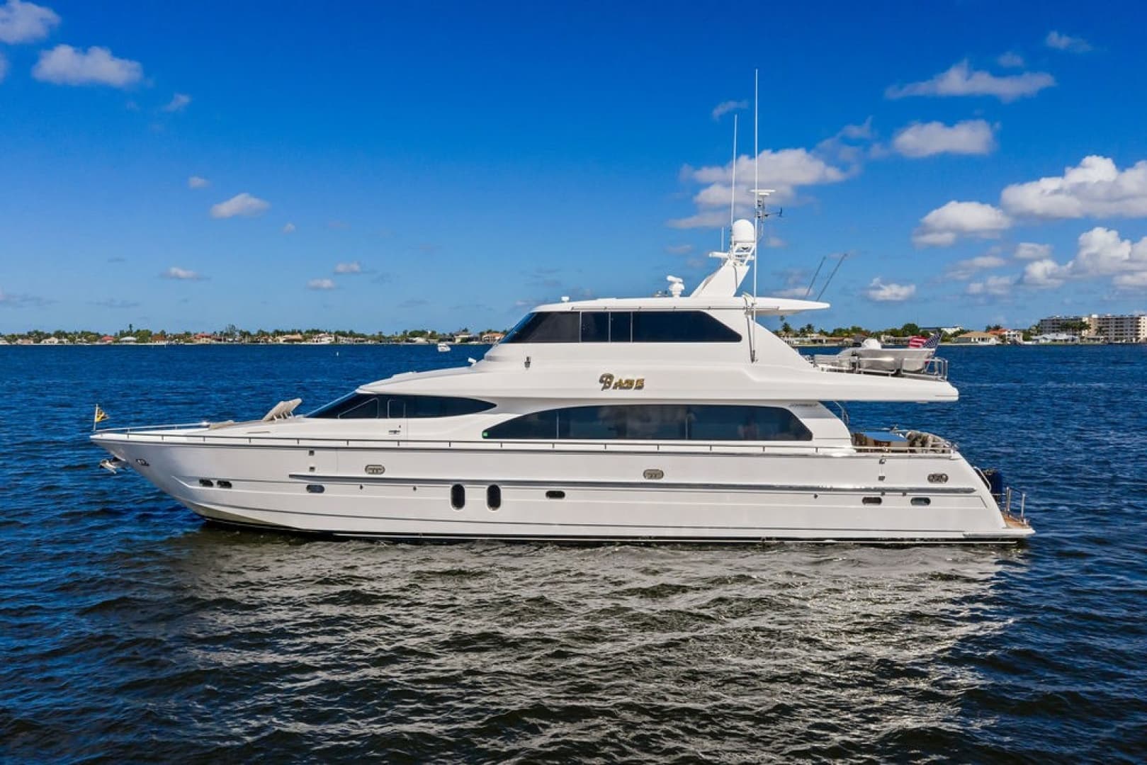 2005 Horizon 82