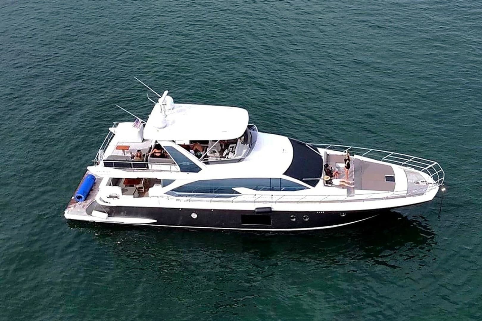 2018 Azimut Flybridge
