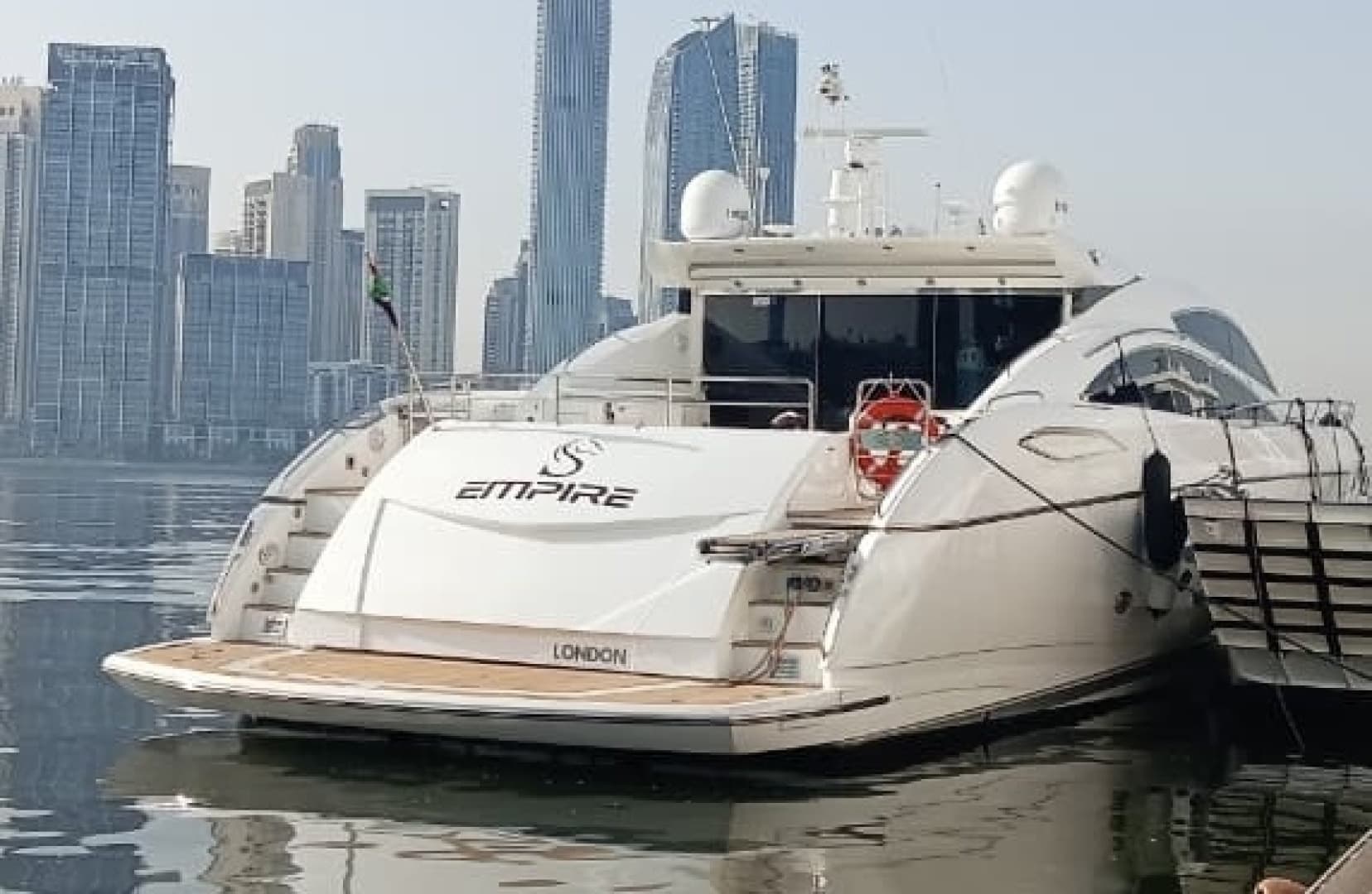 2006 Sunseeker Predator 82