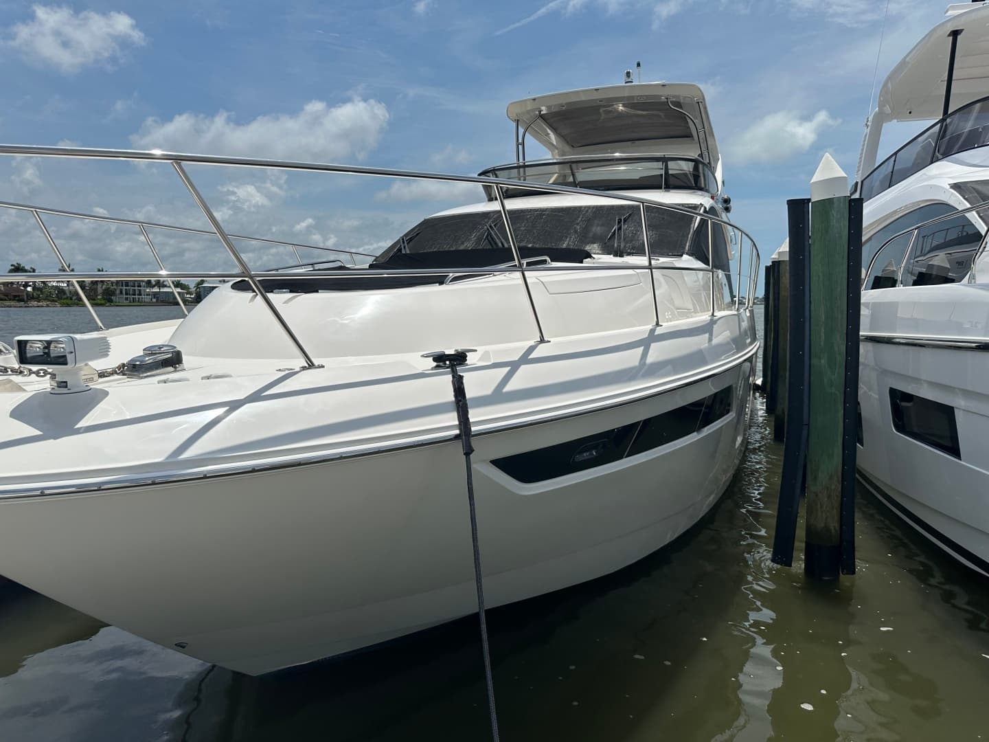 2018 Sea Ray L650 Fly