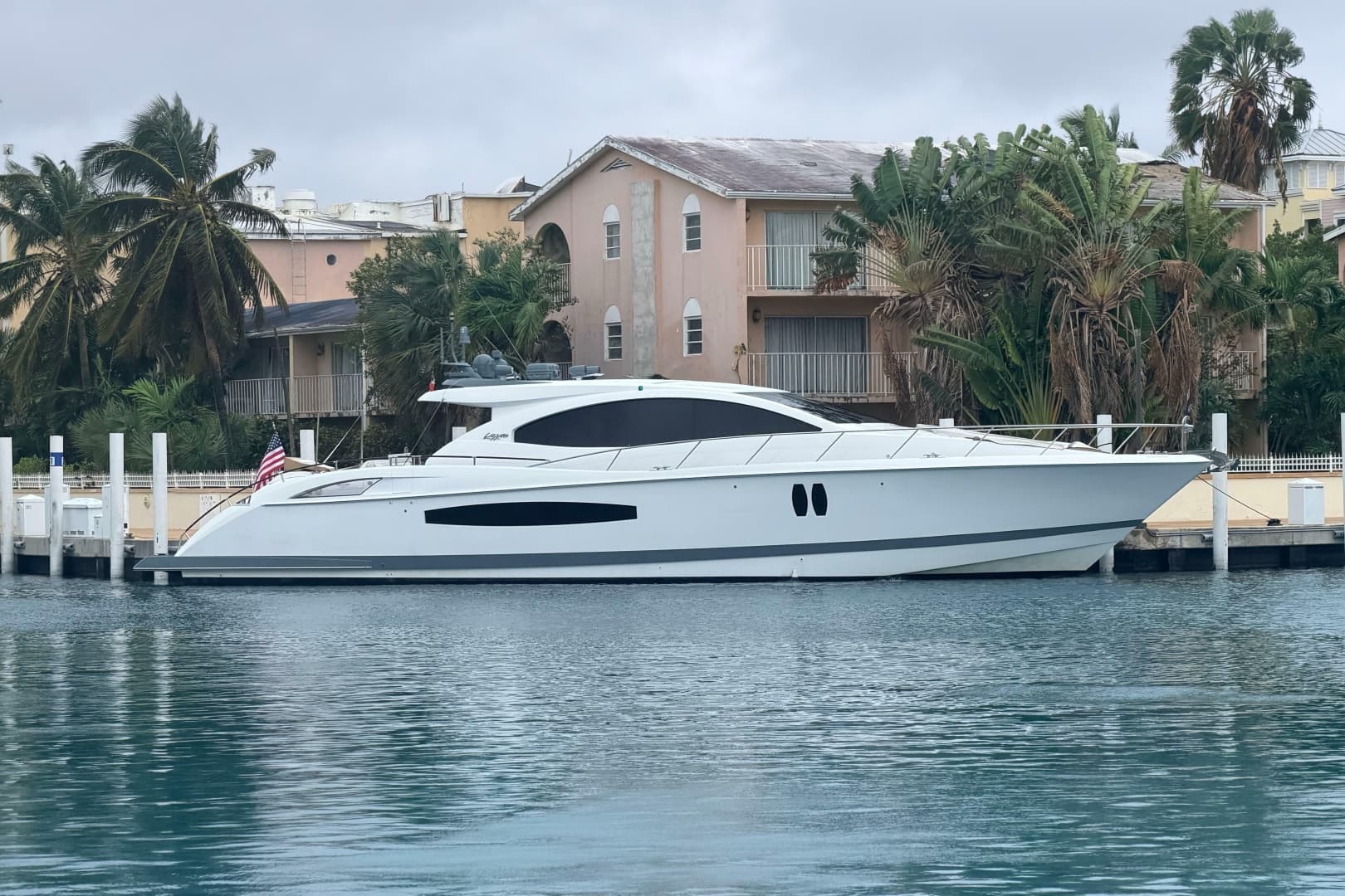 2008 Lazzara Yachts LSX 75