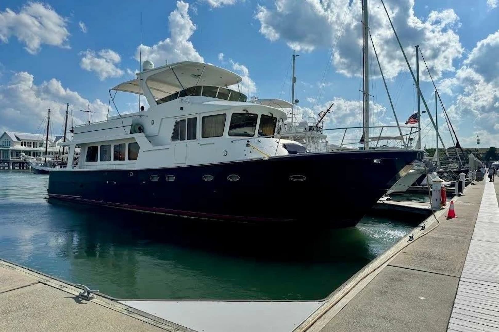 2005 Jefferson Pilothouse 63
