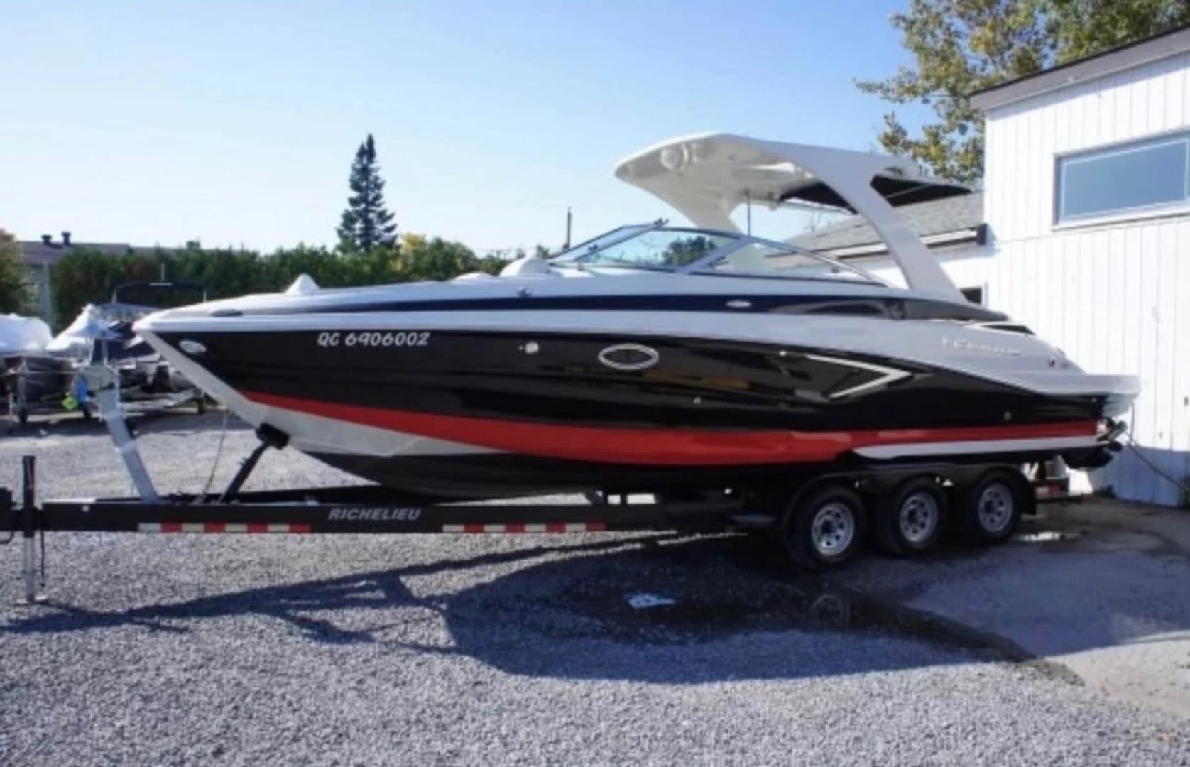 2018 Crownline E30