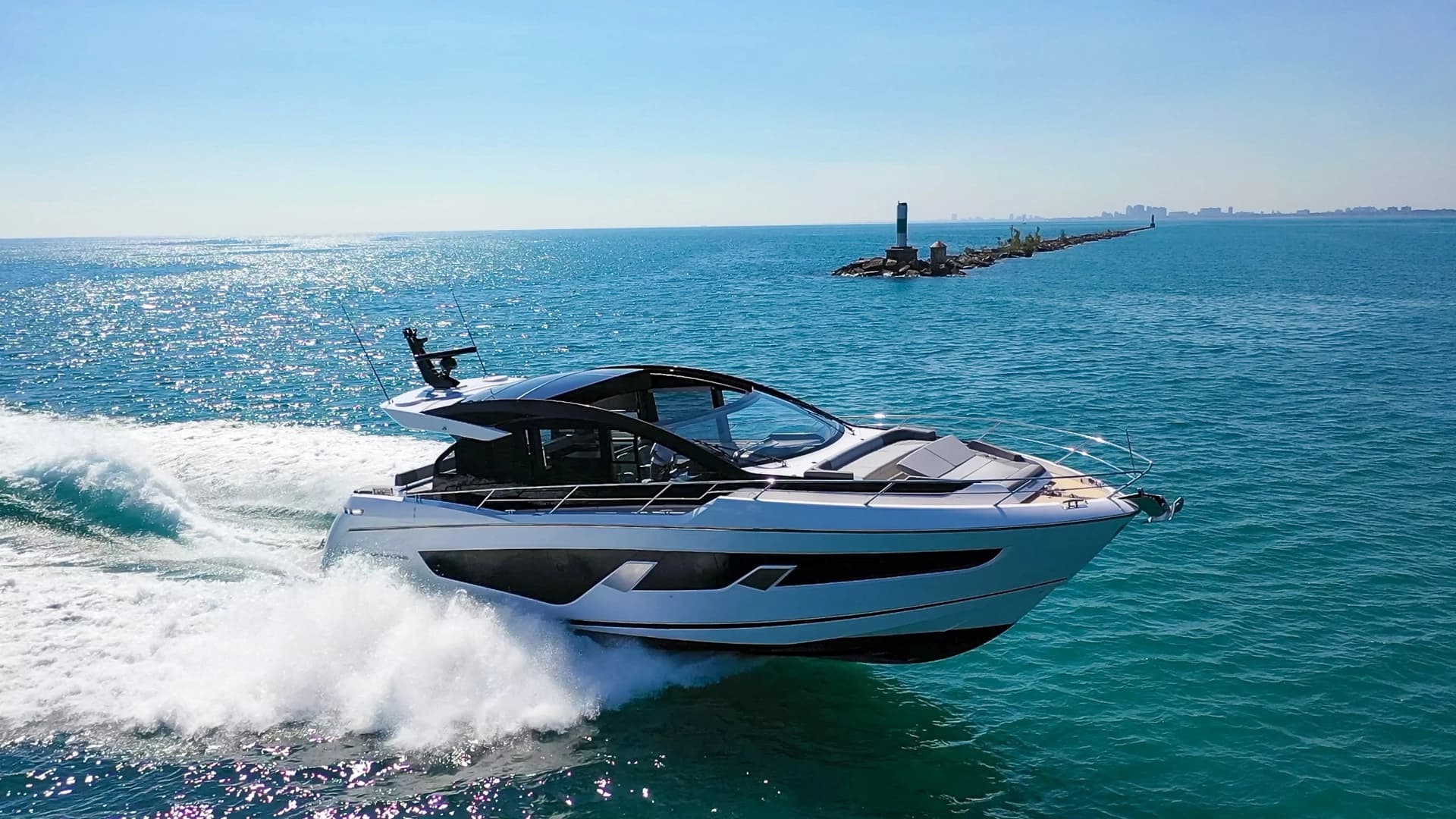 2023 Sunseeker Predator 65
