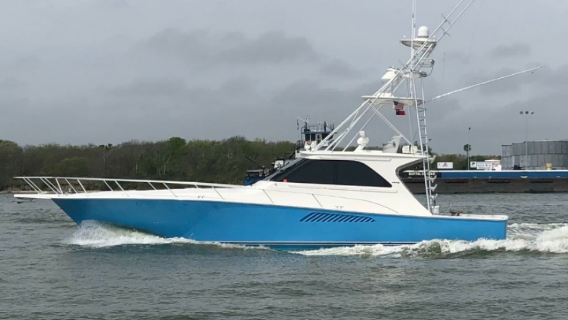 2008 Viking 52 Sport Coupe
