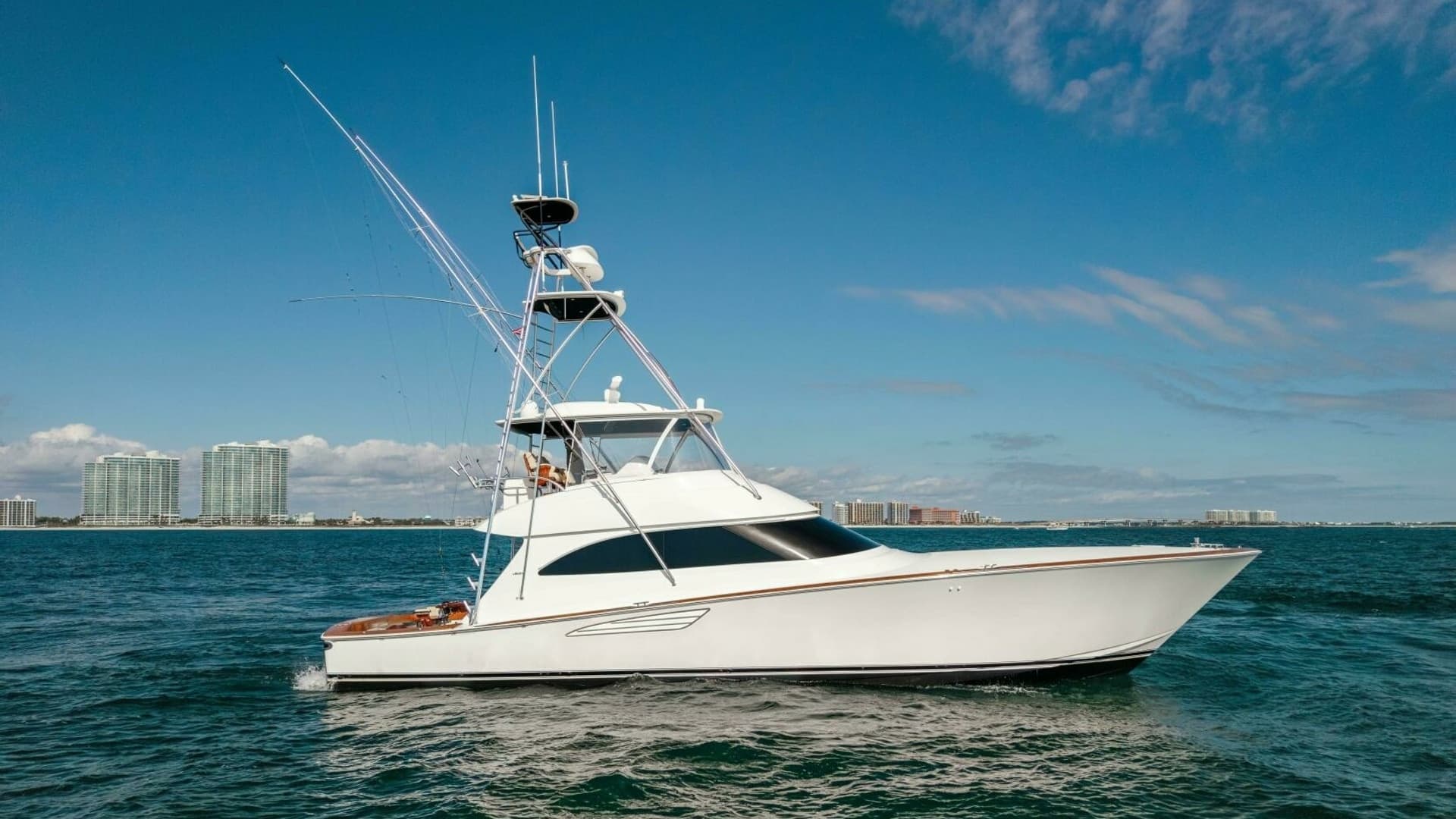 2020 Viking 62 Convertible