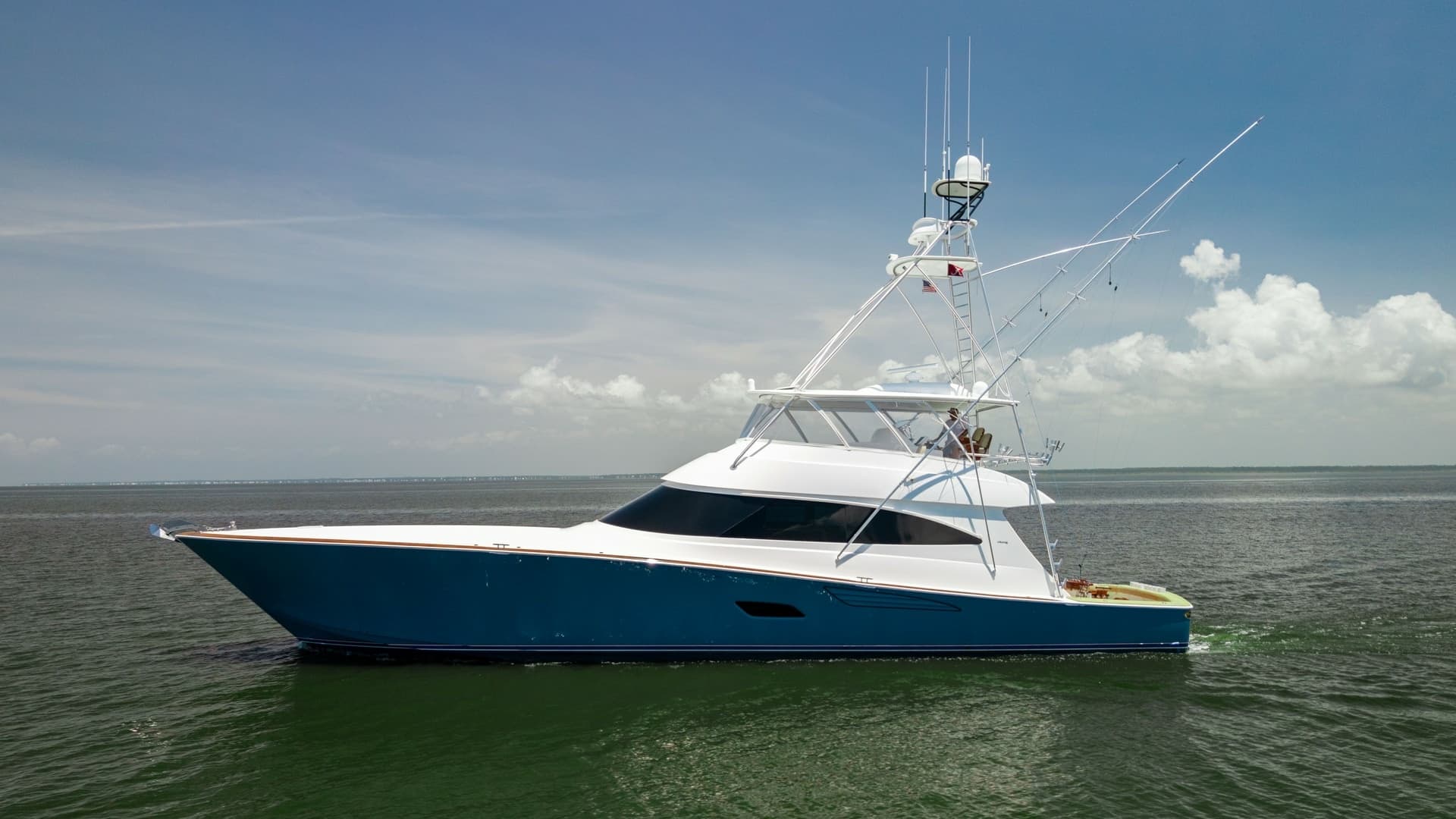 2016 Viking 80 Convertible