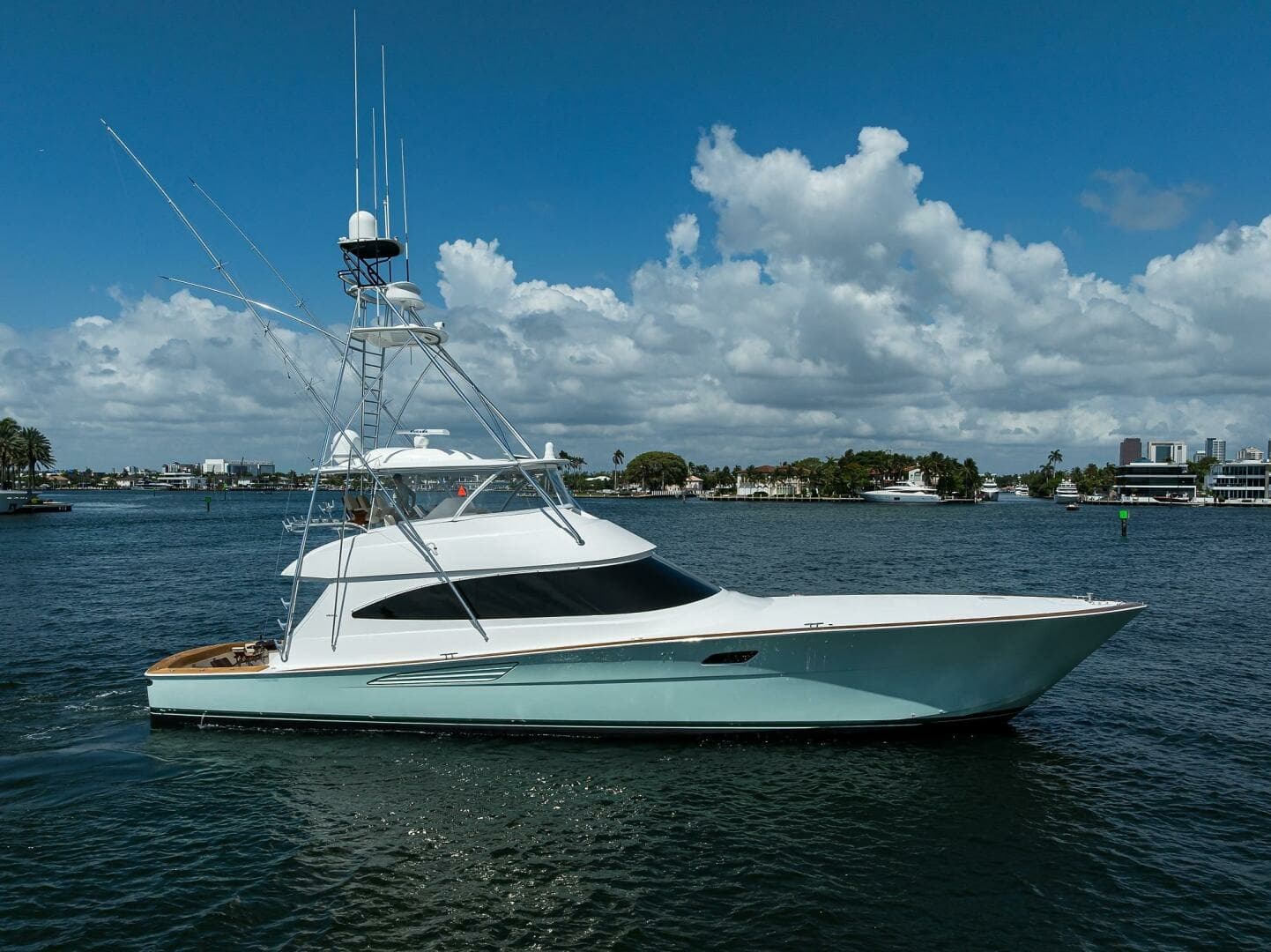 2021 Viking 72 Convertible