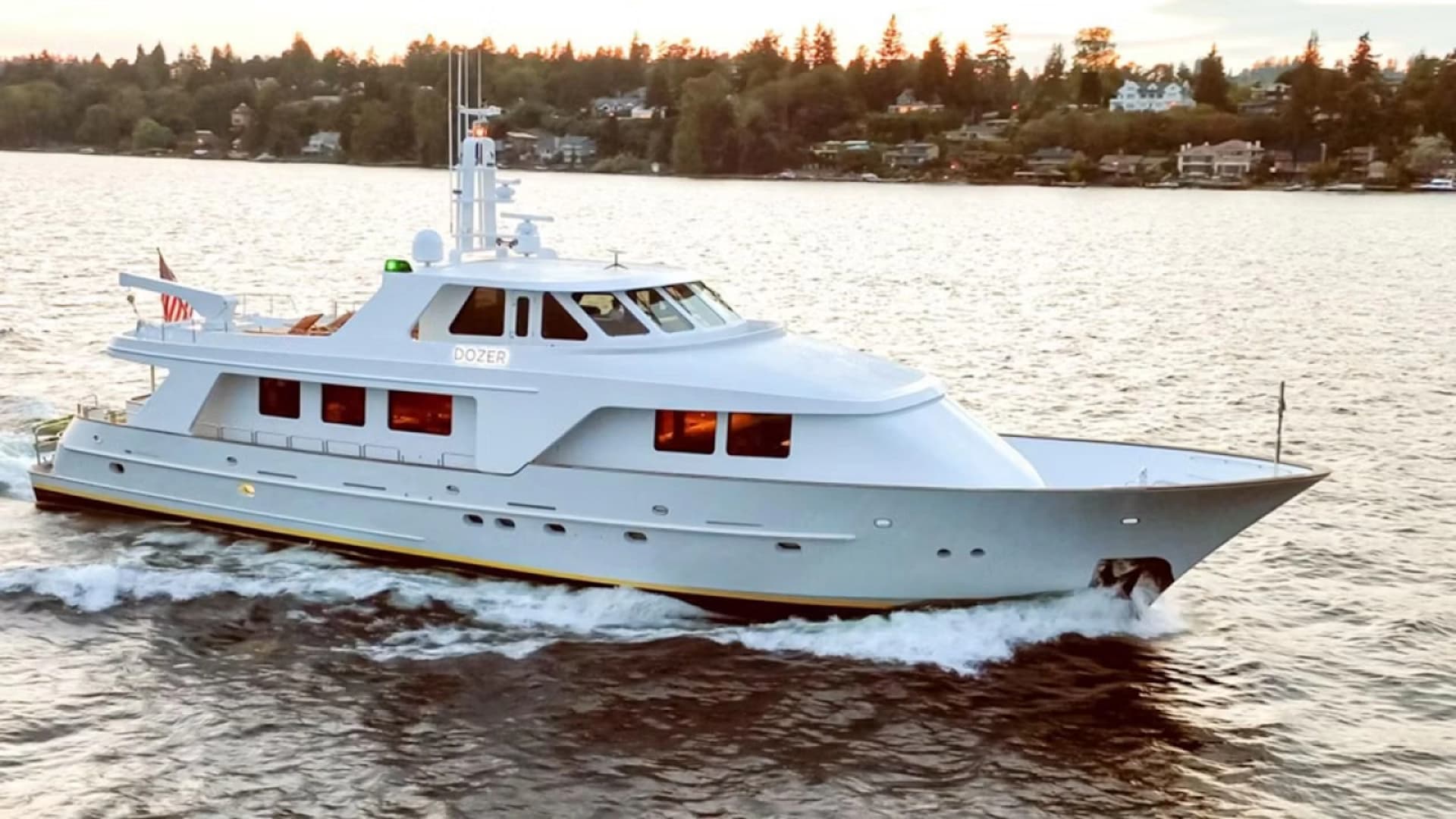 1993 Queenship Explorer