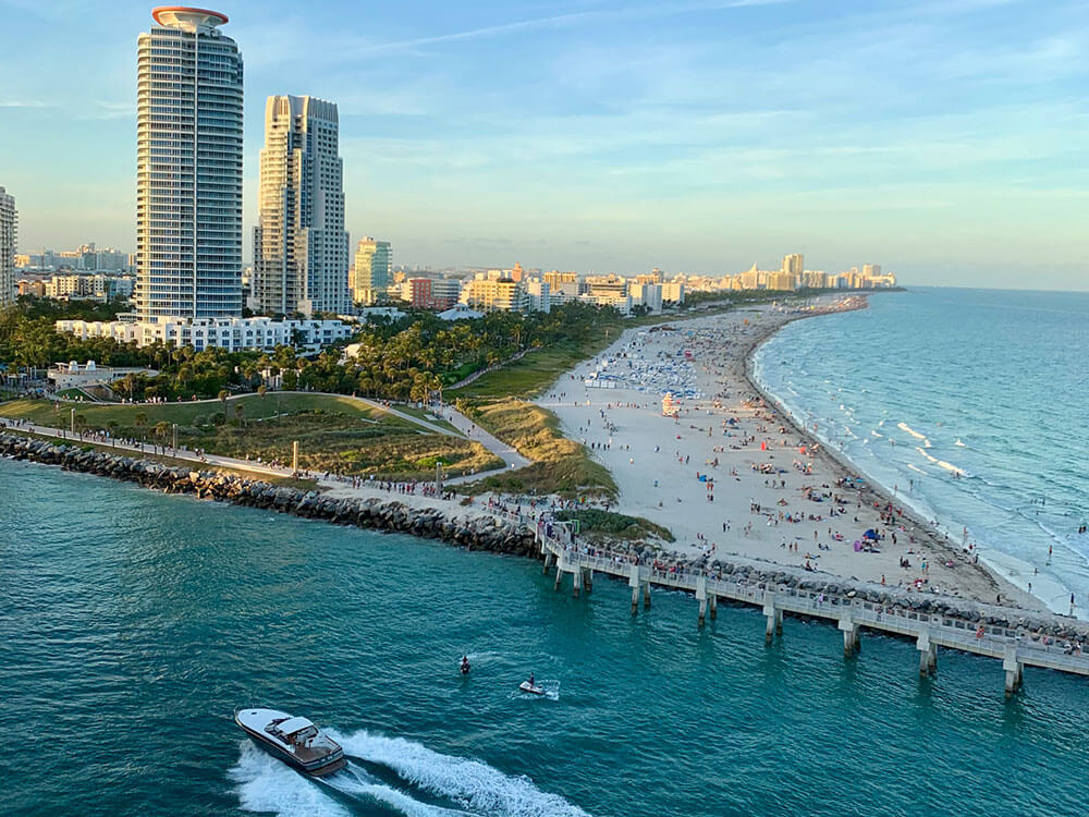 Why Florida Is The Best Place To Buy Or Sell A Luxury Yacht